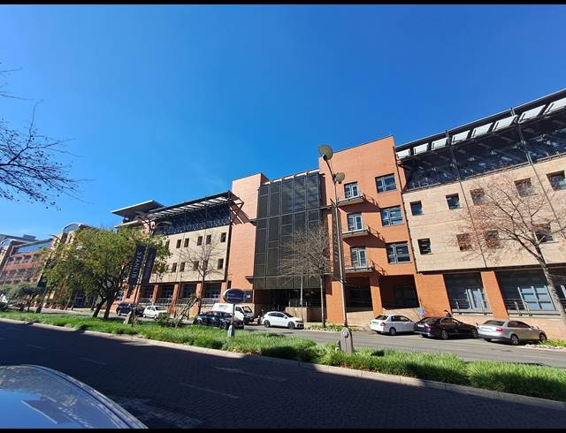 1,295M² OFFICE TO LET IN MELROSE ARCH